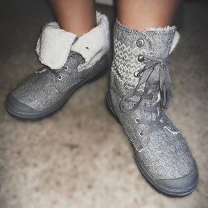 ROXY BOOTIES w/ FUR TRIM
